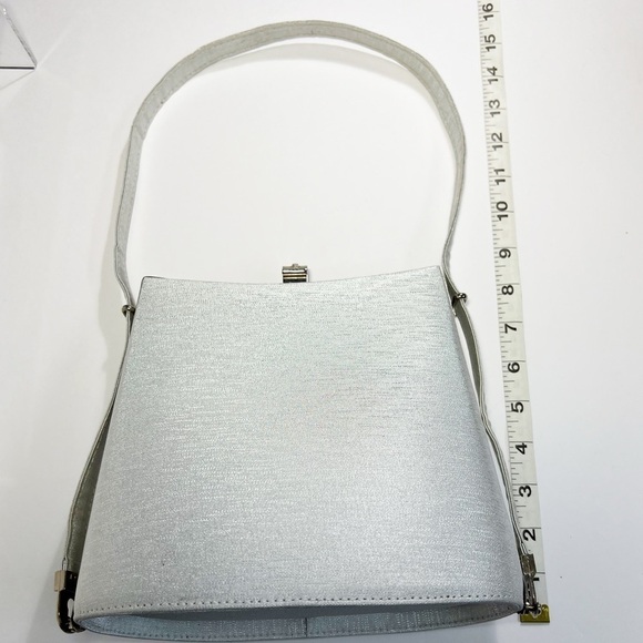 Vintage Metalic Silver Structured Divided Evening Bag W Adjustable Straps - Picture 12 of 14